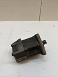 Genuine Char-lynn 106-1014-006 Hydraulic Motor Bolt Flange 7/8" Sae Ports. Fixed Price $549.99.