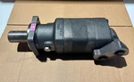 Genuine Danfoss Char-lynn Orbital Straight Shaft Hydraulic Motor 119-1031-003. Fixed Price $3877.99.